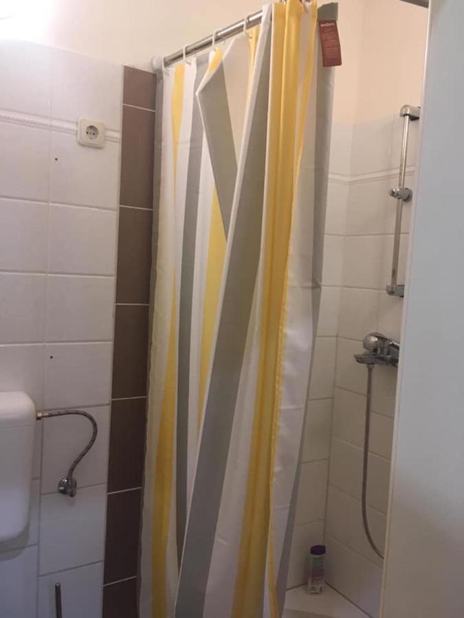 Malasits Apartman Gyor Exterior photo